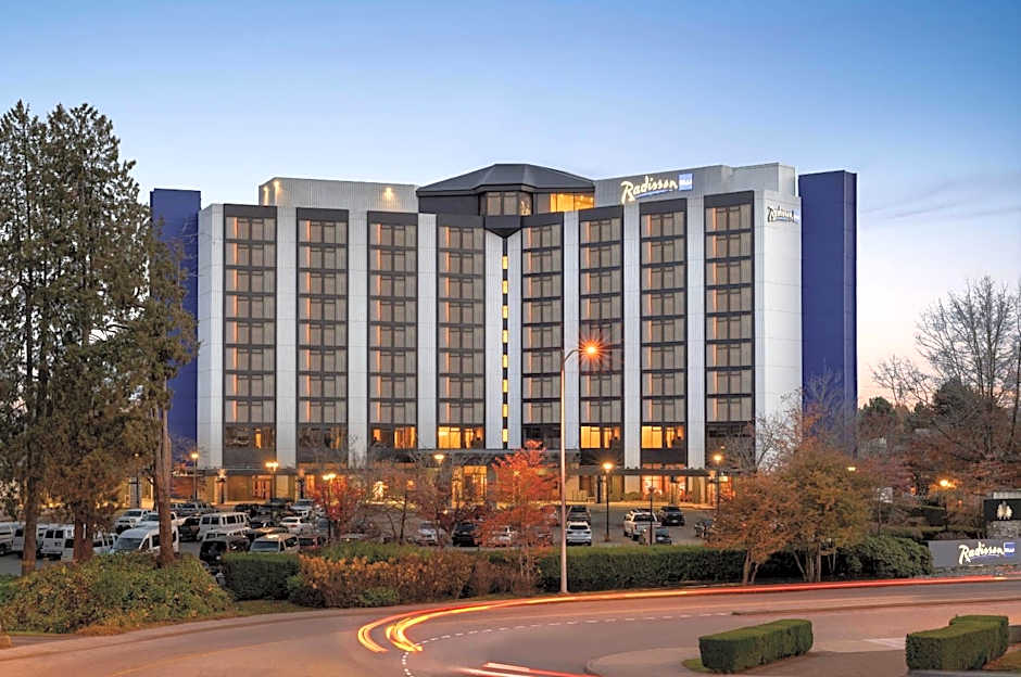 Radisson Blu Vancouver Airport Hotel & Marina