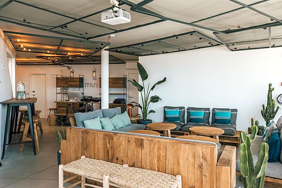 MUTE Hostel Porto Covo