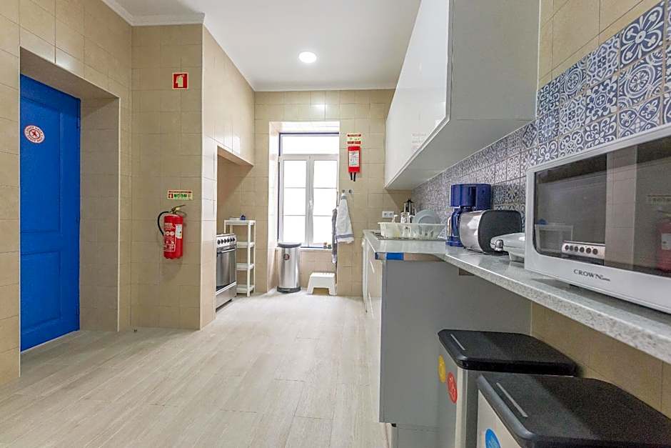 Help Yourself Hostels - Parede