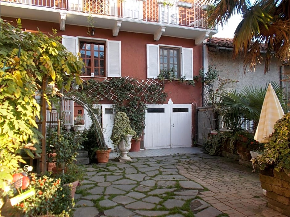 Il Granello Di Senape B&b – Palazzo Canavese, NY