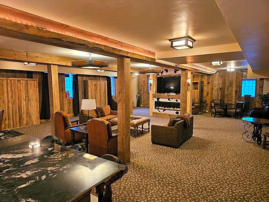 Eaglescape Suites and Event Center