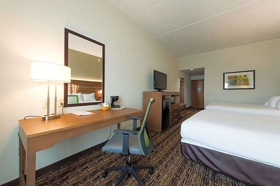 Holiday Inn Express & Suites Walterboro, an IHG Hotel