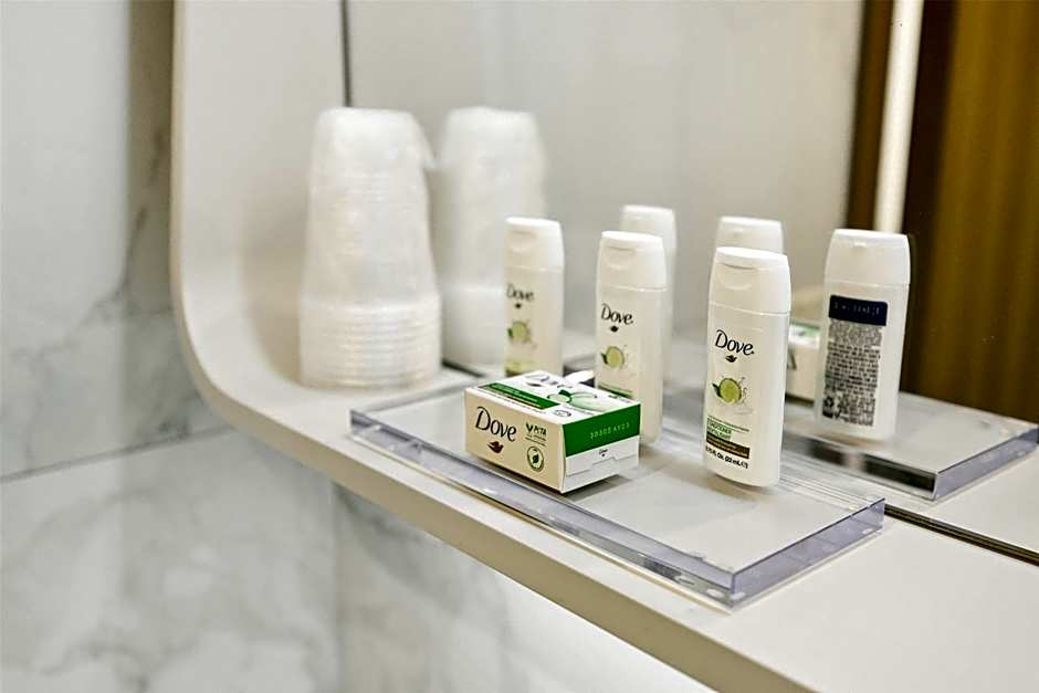 Ramada by Wyndham Flushing Queens