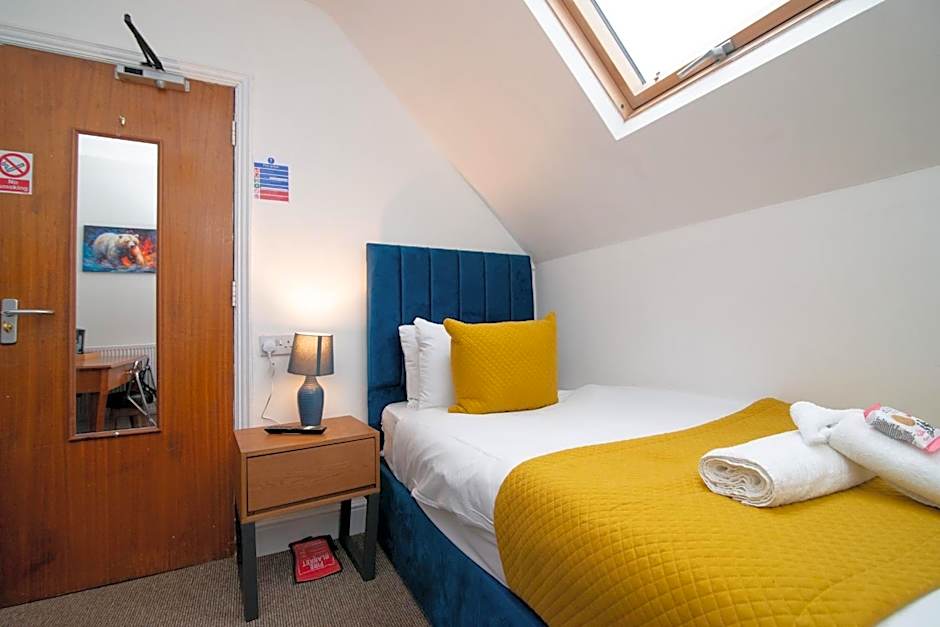 The Linden Leaf Rooms