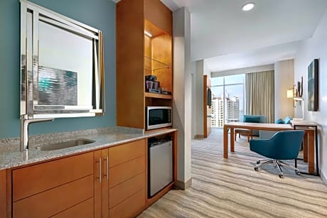 Two Room Corner Suite with Bay View