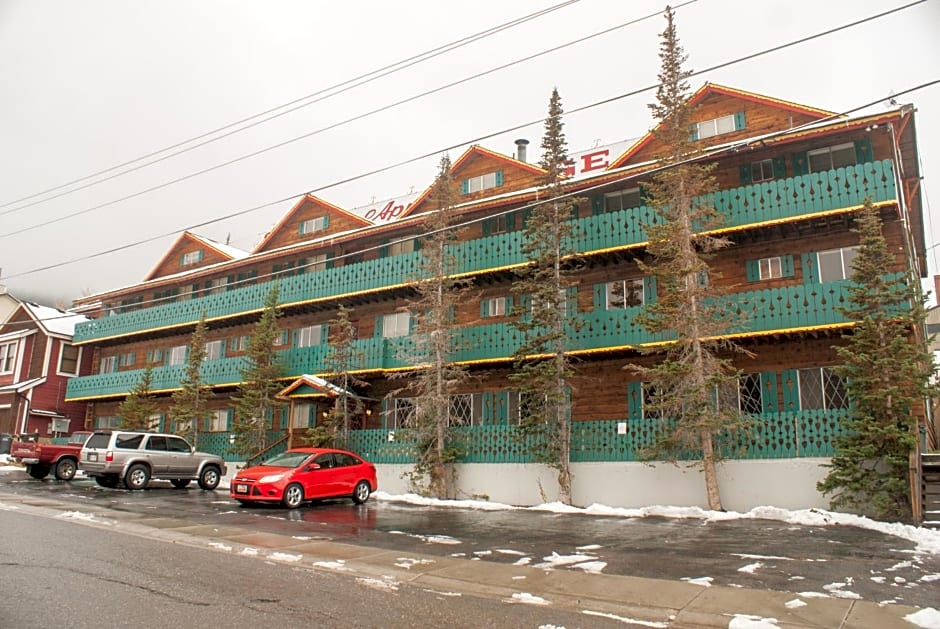 Chateau Apres Lodge