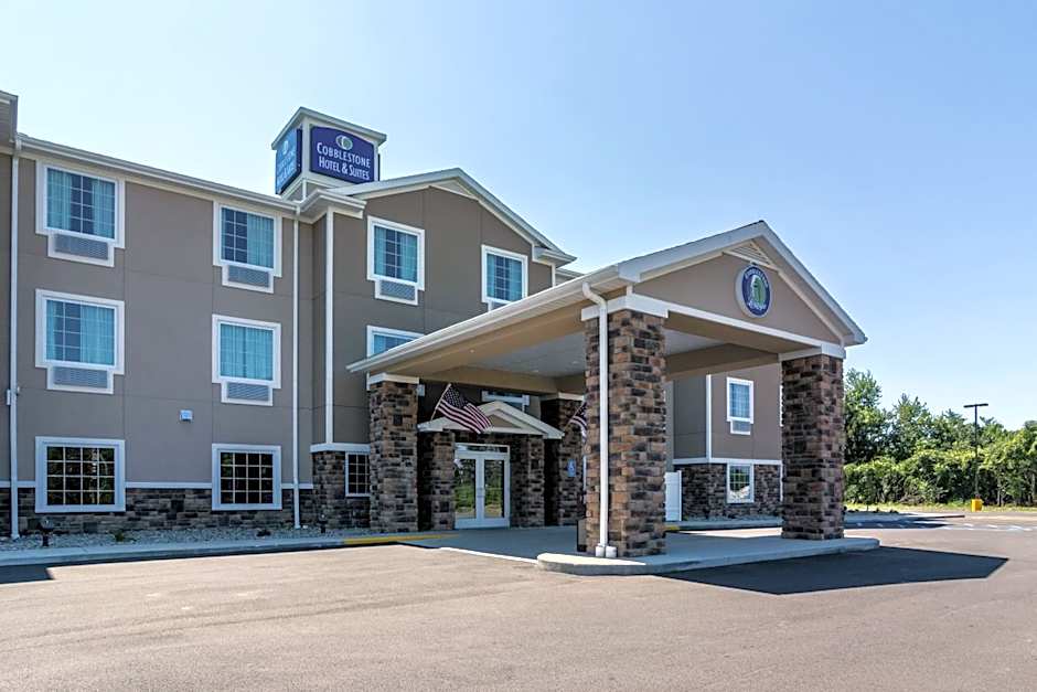 Photo 1 of 50 of Cobblestone Hotel & Suites - Torrington