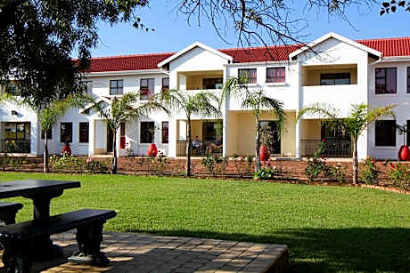 Casa Bianca Guest Lodge