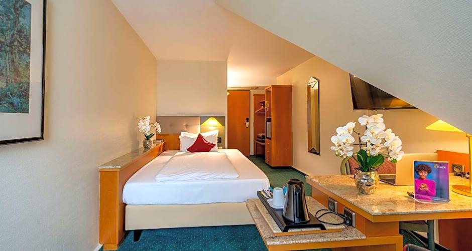 PLAZA Hotel Blankenburg Ditzingen, Sure Hotel Collection