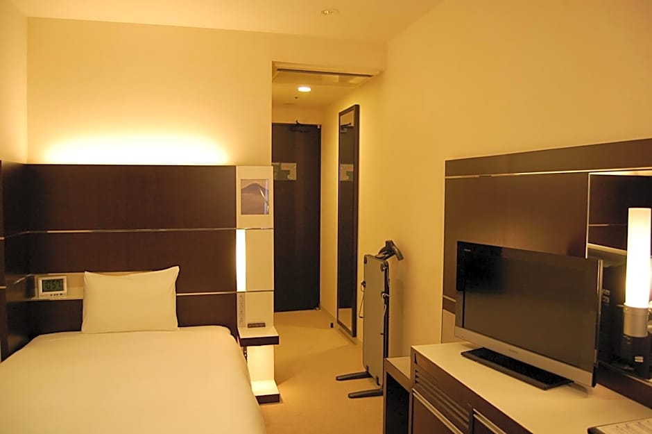 Photo 1 of 14 of Single Room with 12pm Late Check Out - Non-Smoking