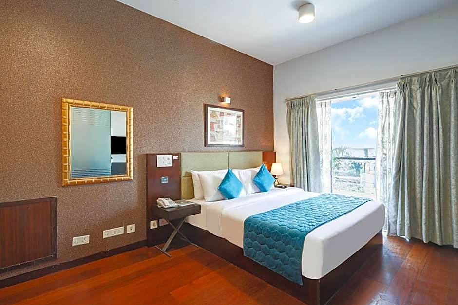 Hotel 91 Golf Course Road