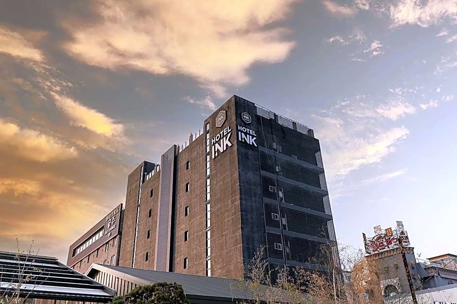 Gongju Ink Hotel