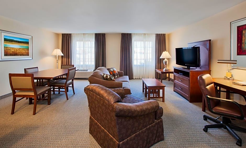 Staybridge Suites El Paso Airport Area