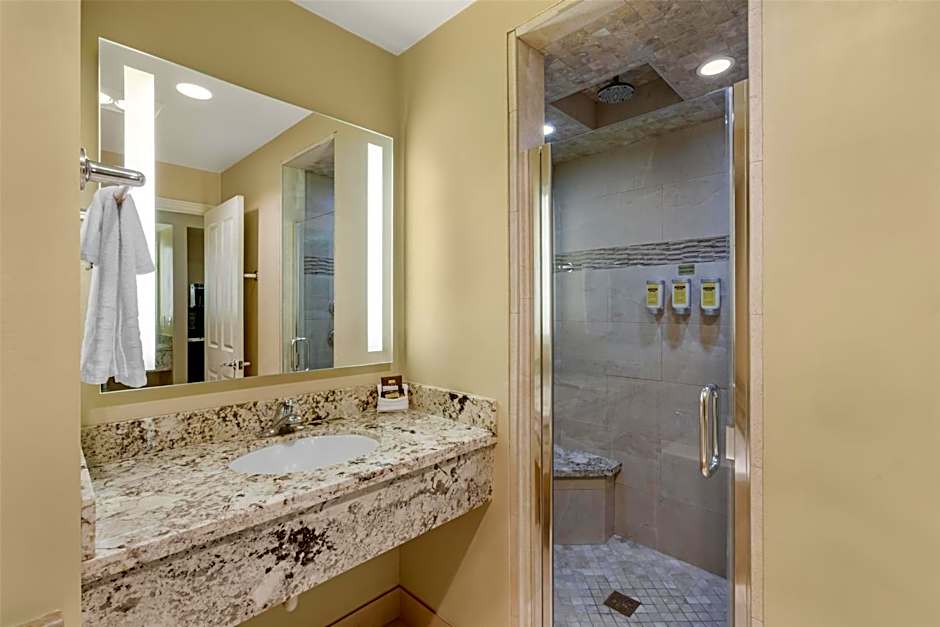 Best Western Plus Arroyo Roble Hotel & Creekside Villas