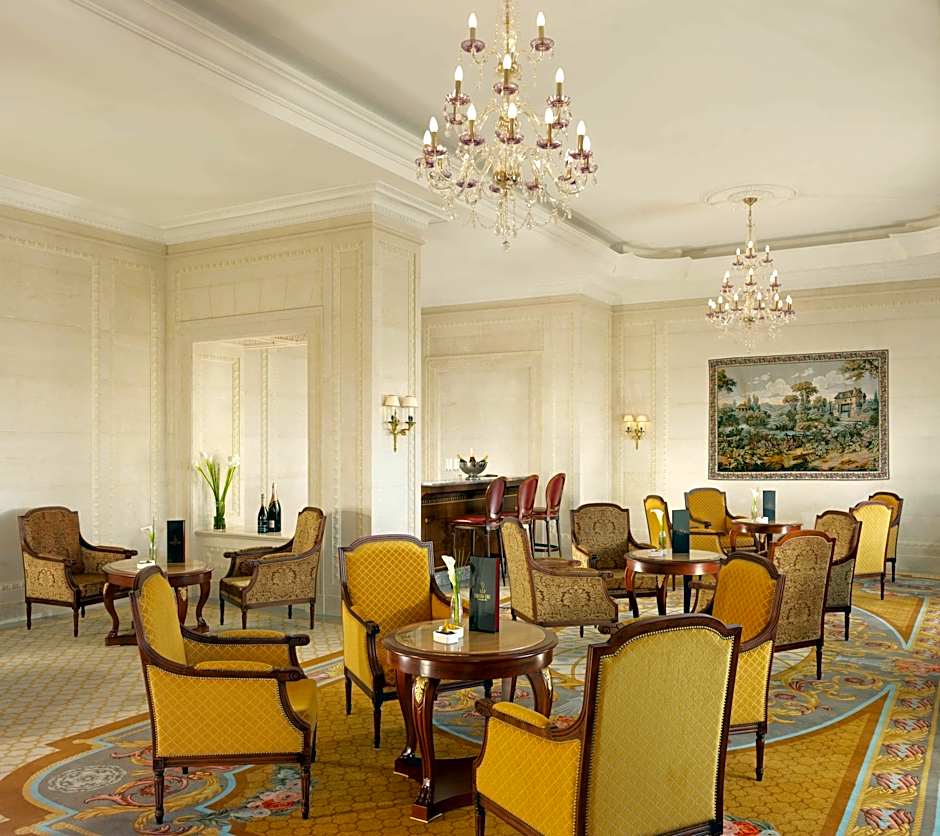Fairmont Grand Hotel Kyiv