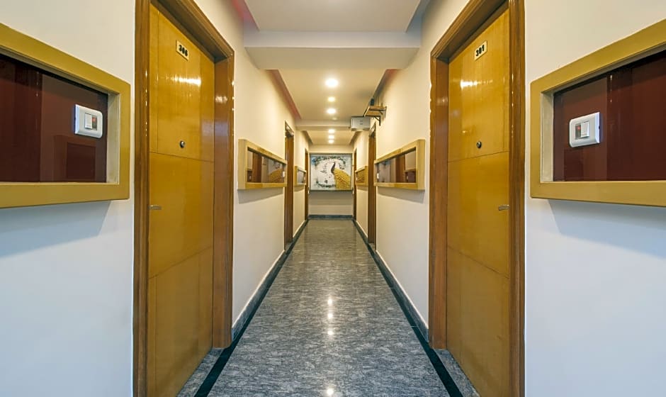 Itsy Hotels Kruthika Inn