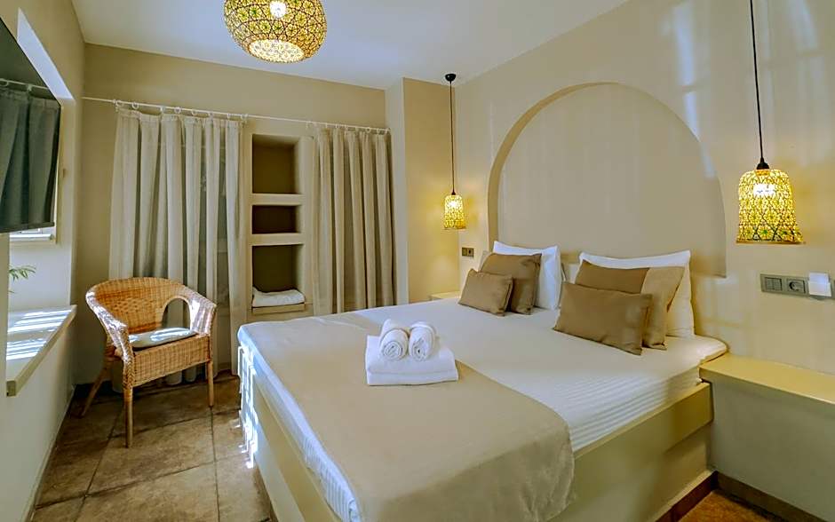 The Easy Rooms Terrace