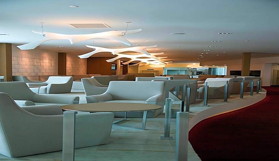 Sama-Sama Express KLIA Terminal 2 - Airside Transit Hotel