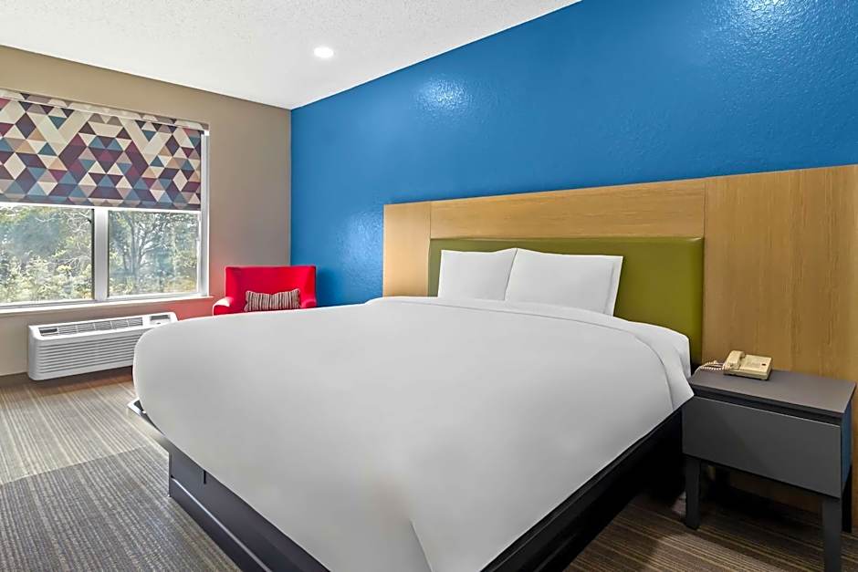 Sonesta Essential IAH Airport JFK Boulevard - Newly Renovated