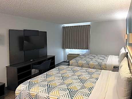 Deluxe Queen Room with Two Queen Beds - Non-Smoking