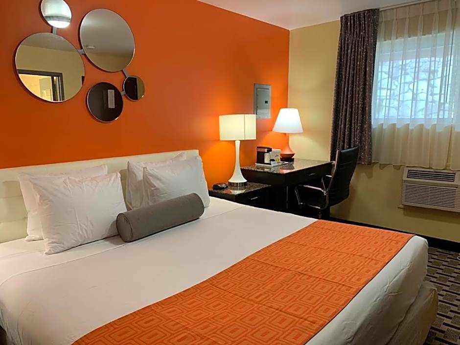 Howard Johnson by Wyndham North Bergen