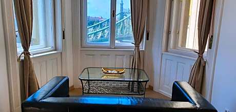 Deluxe Double or Twin Room with River View