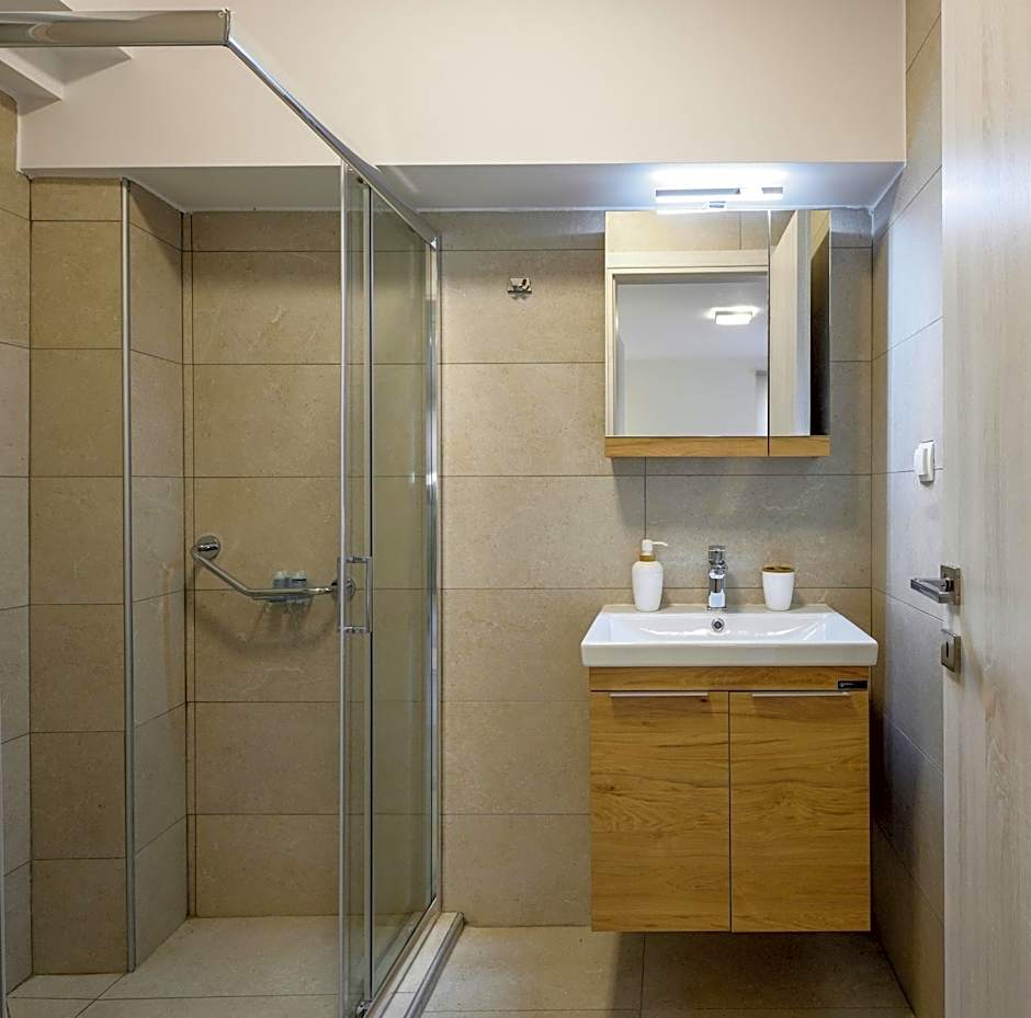 Elpiniki Luxury Rooms