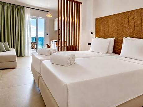 Superior Studio with Sea View and Balcony