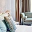 Plaza Real Suites Hotel