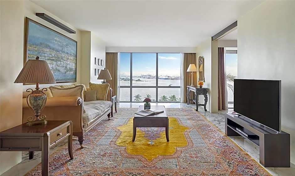 Hyatt Regency Dar es Salaam, The Kilimanjaro