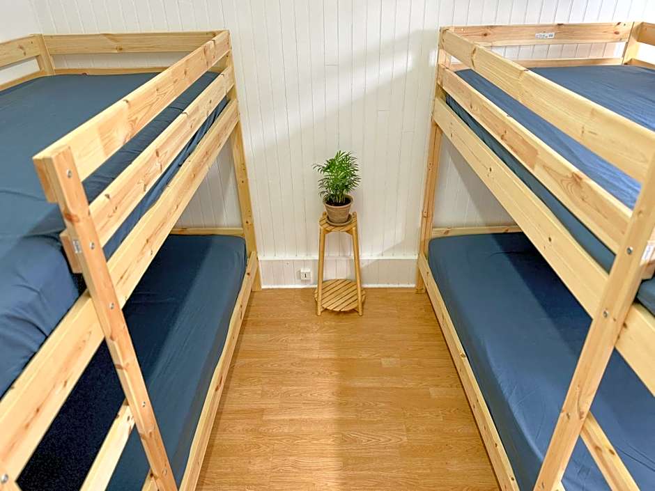 C'est La Vie Korean Style Minbak PARIS