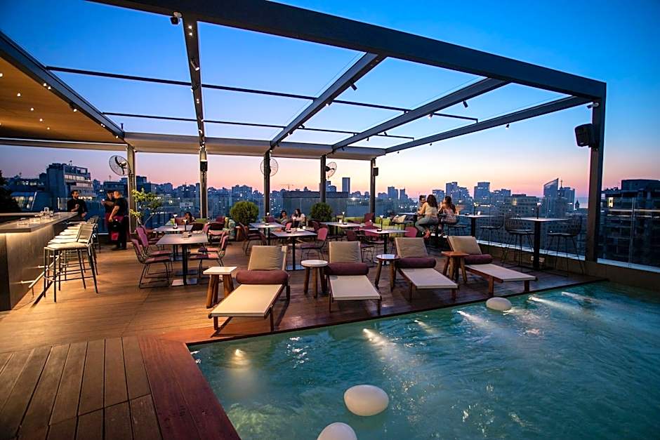 O Monot Luxury Boutique Hotel
