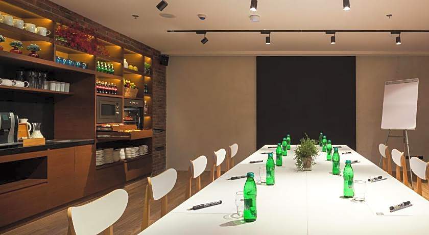 LiT BANGKOK Residence