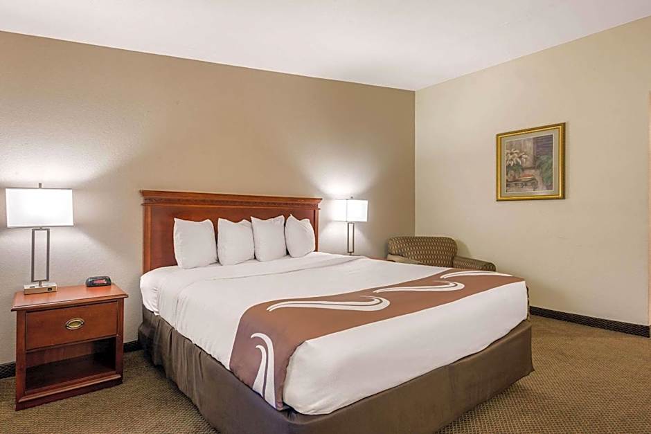 Quality Inn & Suites Tarpon Springs South