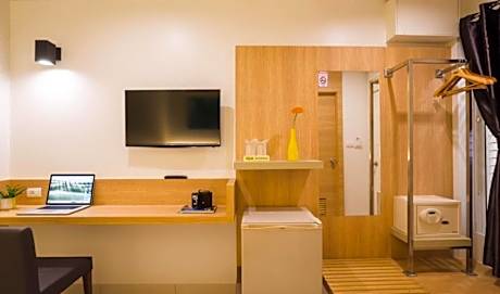 Queen Room with Balcony