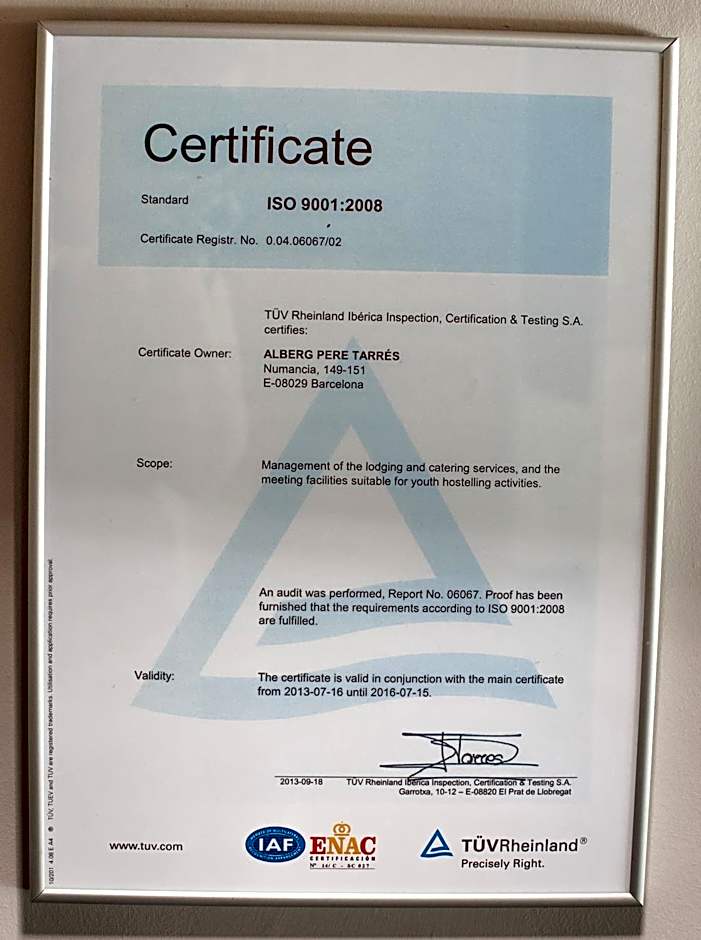 Barcelona Pere Tarres Youth Hostel