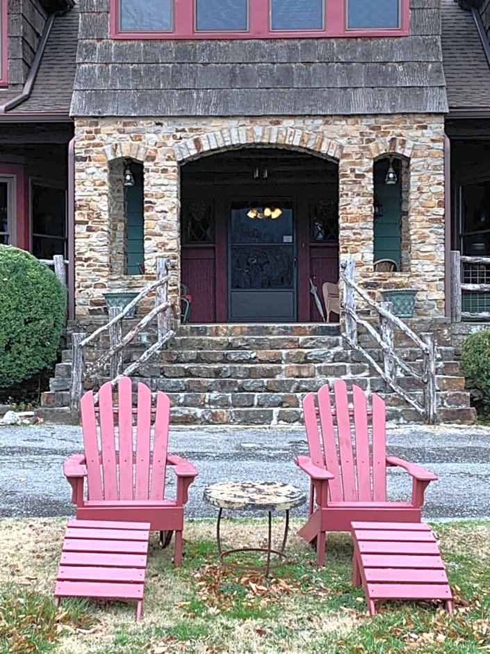 Laughing Heart Lodge