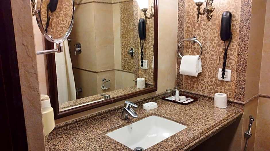 Noor Us Sabah Palace