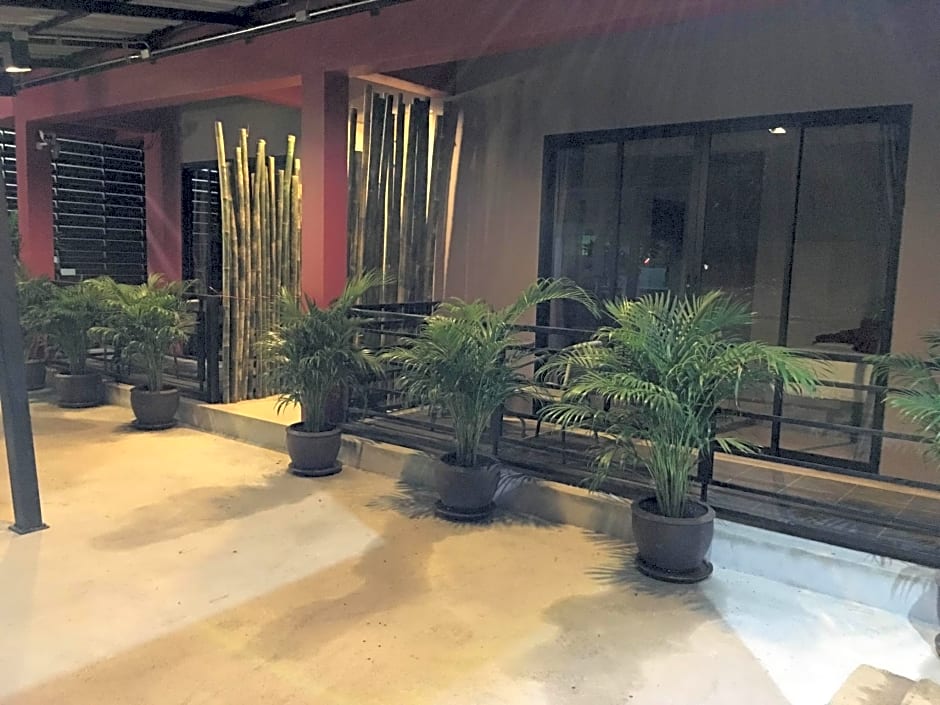 The Morning Minihouse Aonang