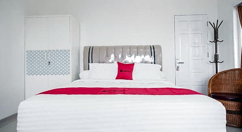 RedDoorz Syariah near Arafah Hospital Jambi