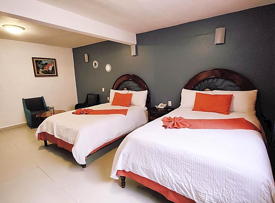 HOTEL JARDINES DEL CARMEN