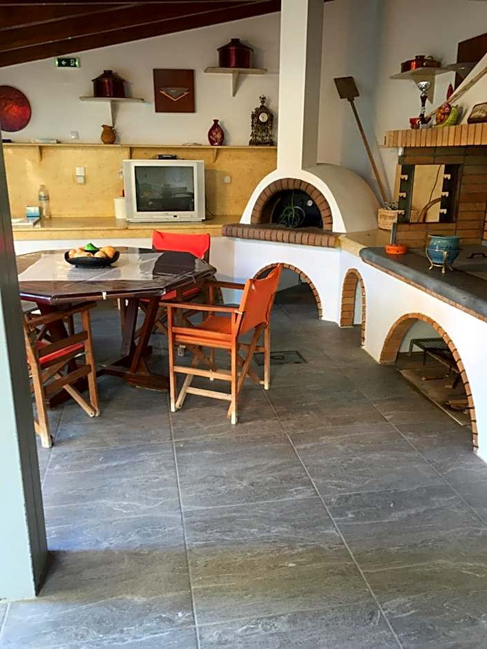 Chaliotis Apartments