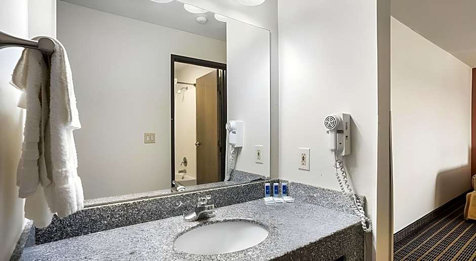 Rodeway Inn Cedar Rapids Westdale