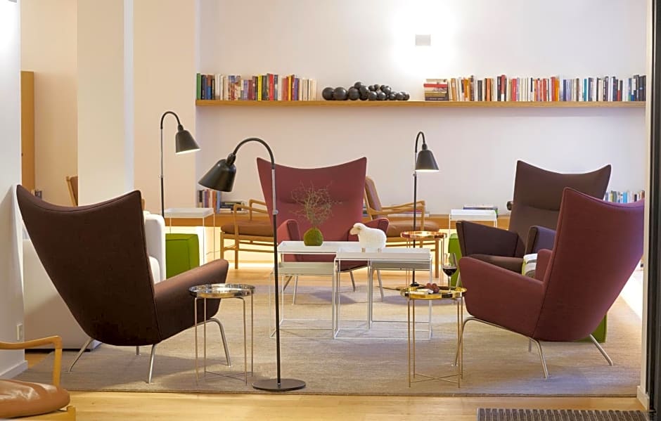 9Hotel Republique
