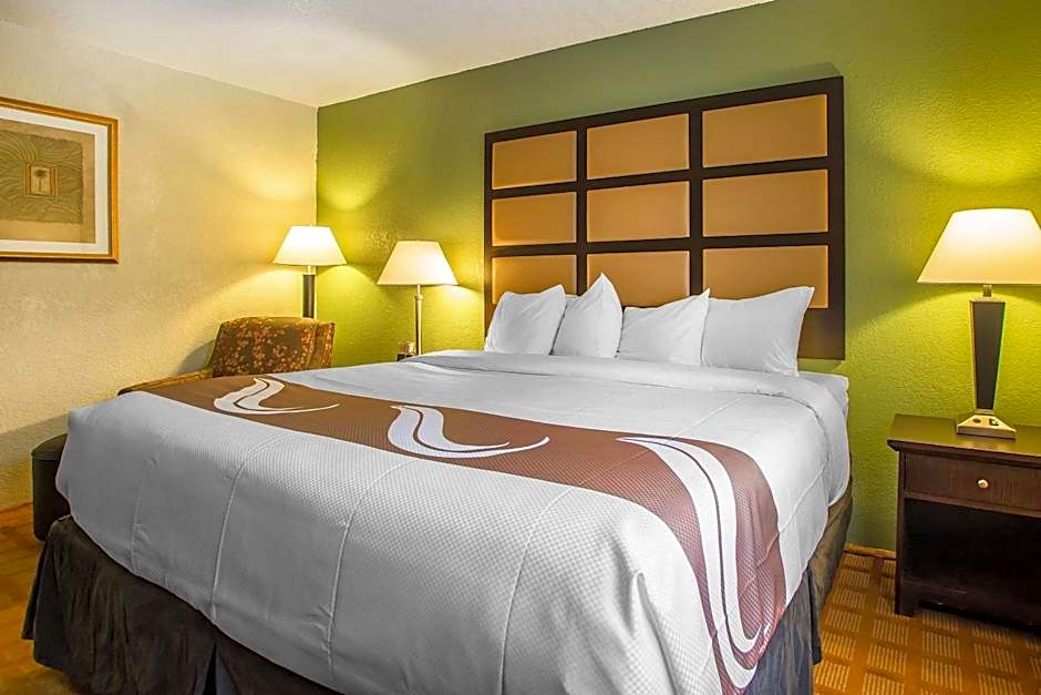 Quality Inn & Suites Marinette