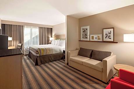 King Bed Studio Suite Non-Smoking