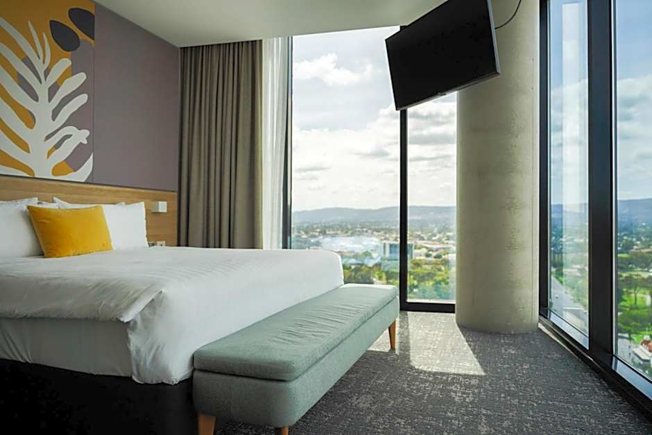 Crowne Plaza Adelaide By IHG