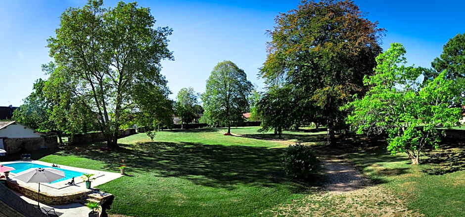 Le 49 Côté Parc & SPA