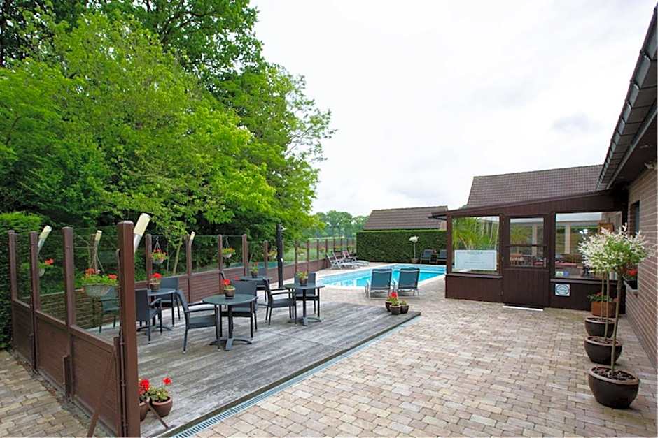 B&B Woodside