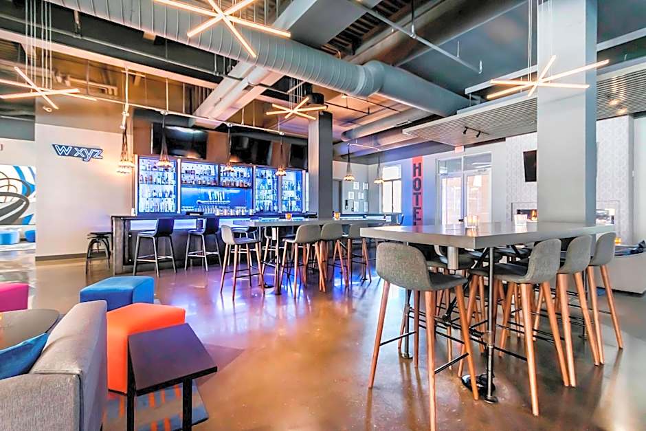 Aloft Newport on the Levee